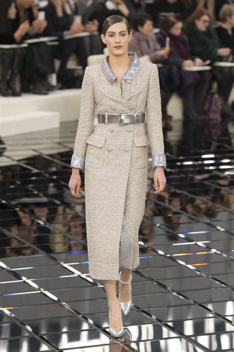 défilé chanel printemps été 2017